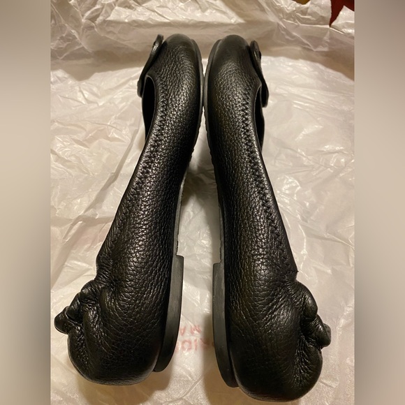Tory Burch black flat shoes - Picture 3 of 3